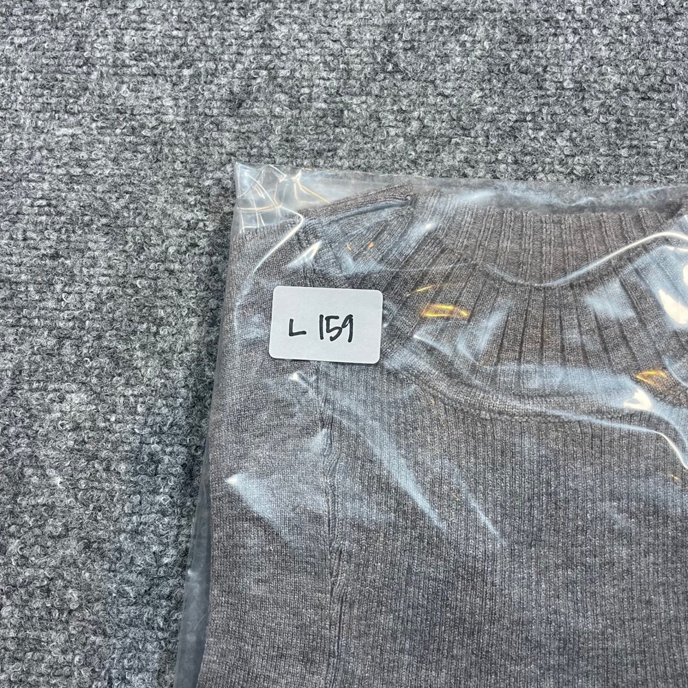 Savage X Fenty Crop Top Womens Medium Gray Ribbed Mock Neck Open Back - Picture 8 of 8